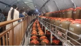 進工廠,探陶香,尋找豫酒龍頭的成功密碼 河南報業(yè)全媒體豫酒行走進仰韶酒業(yè)集團